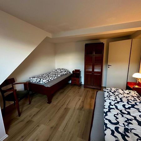 Bee Flats Apartment เฟลแบร์ท ภายนอก รูปภาพ